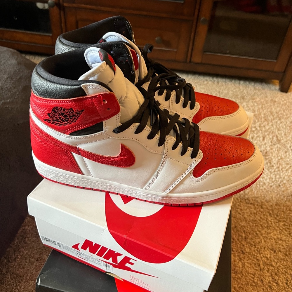 Air Jordan 1 Retro High OG SIZE 15